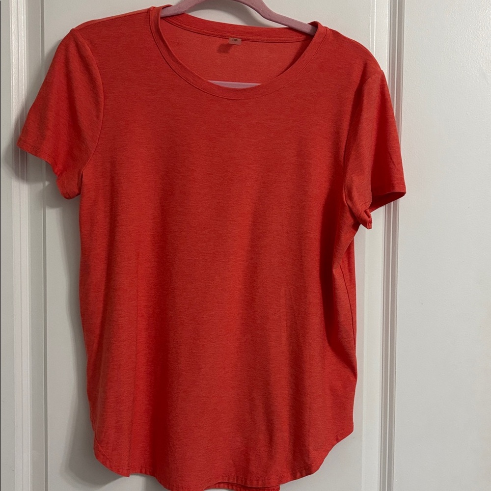 Beyond Yoga Featherweight On the Down Low Tee Fresh Coral Heather Size Medium - Picture 2 of 9